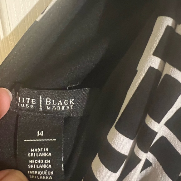 White House black market Geometric print faux wrap v-neck dress sz14 - Picture 3 of 4